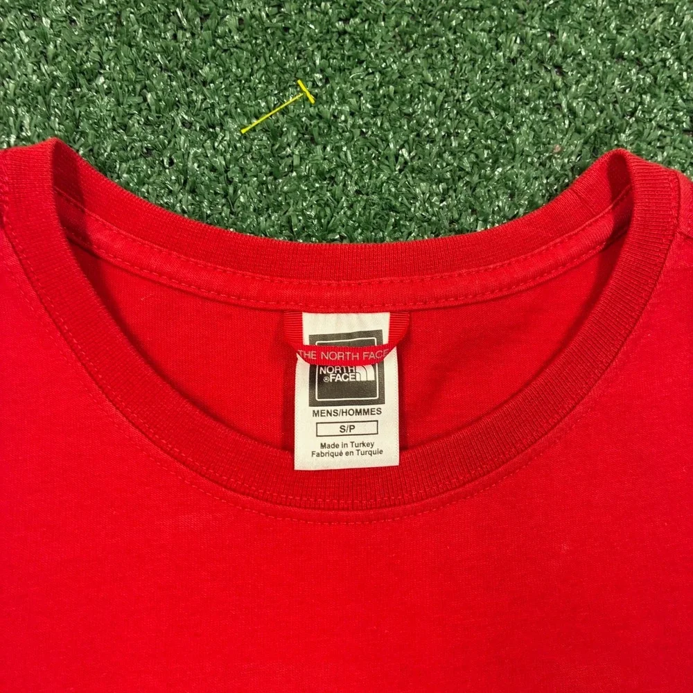 Y2K 2000's The North Face Graphic T-shirt